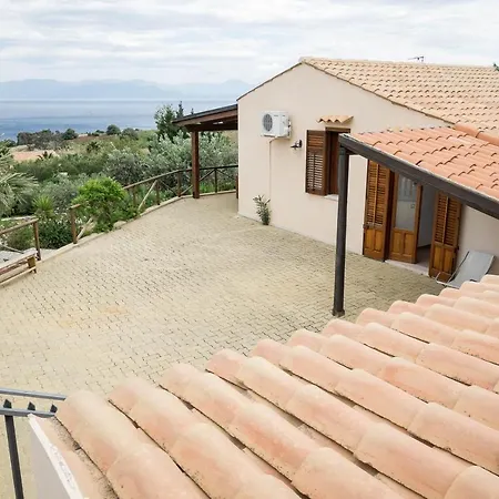 Bifamiliare アパート